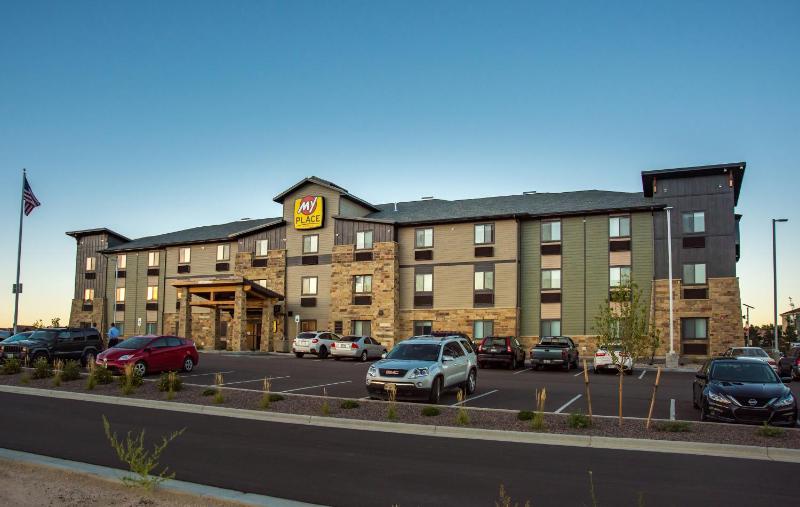 My Place Hotel Colorado Springs - image 10