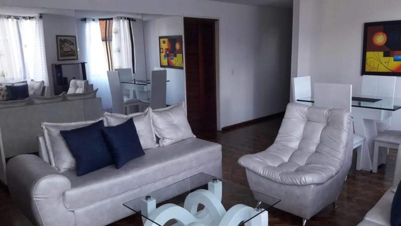 Laureles 203 - image 1