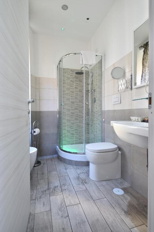 Triple Room image 3