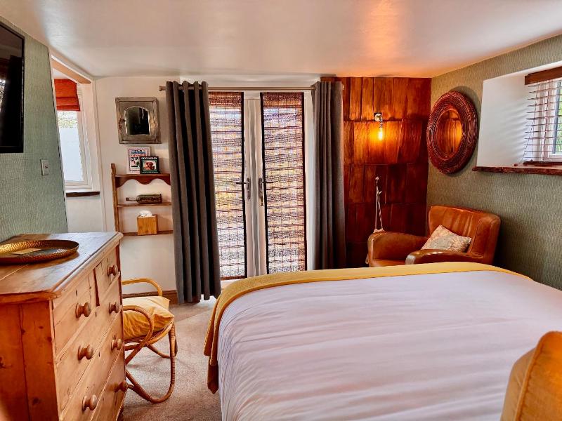Brightham House - Exclusively for Adults - image 26