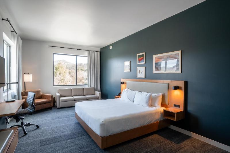 King Suite image 1