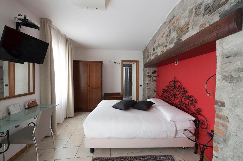 Triple Room image 3