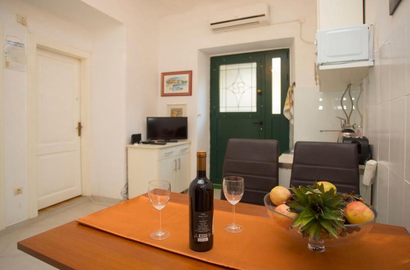Apartment Zdrav - image 14