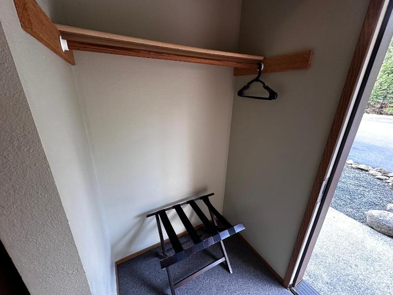 Single King Bed image 3