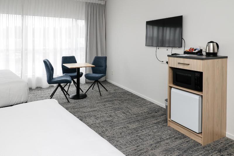 Airport Stays - image 10