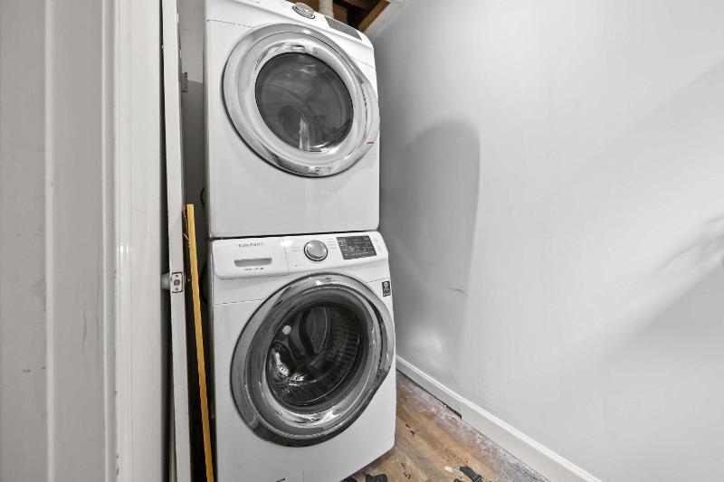 Cozy 2BR Near Bourbon Trail + Backyard Access - image 30