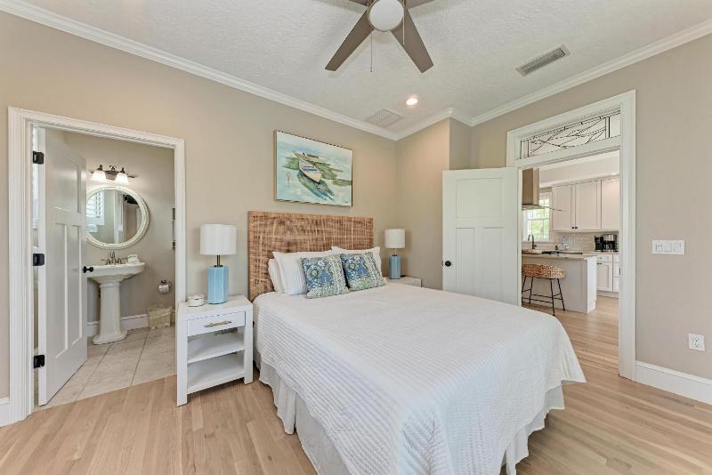 Once Upon A Time managed by Beach Retreats - image 21