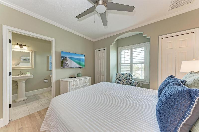 Once Upon A Time managed by Beach Retreats - image 19