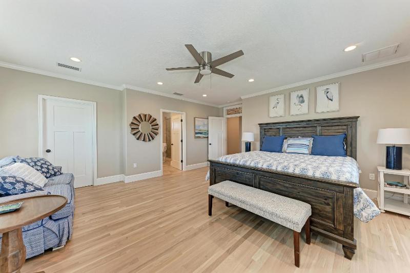 Once Upon A Time managed by Beach Retreats - image 40