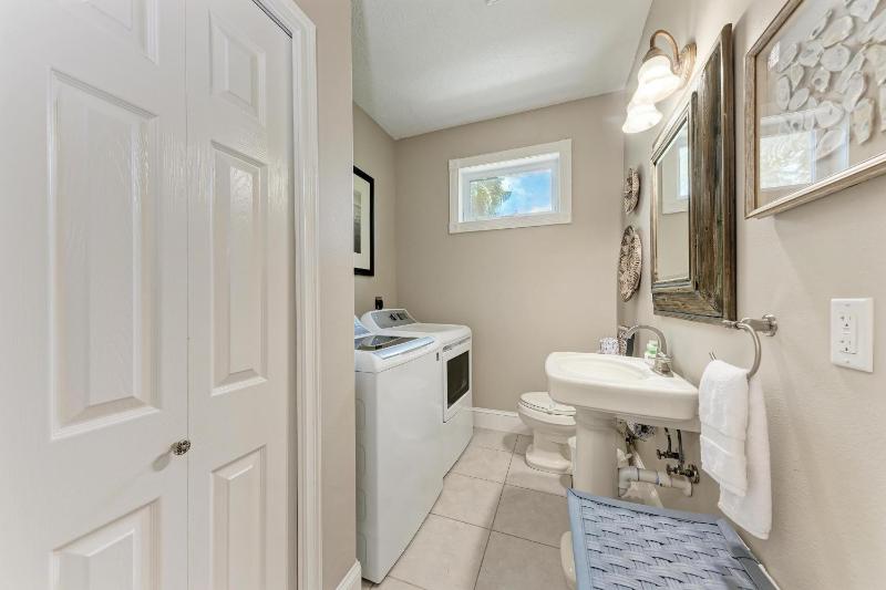 Once Upon A Time managed by Beach Retreats - image 41