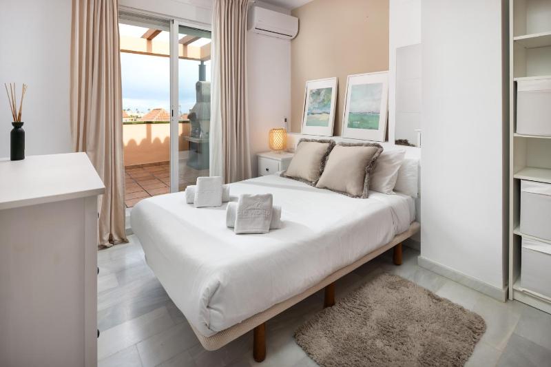 Alta Lomas Sea Heights by Alfresco Stays - image 12