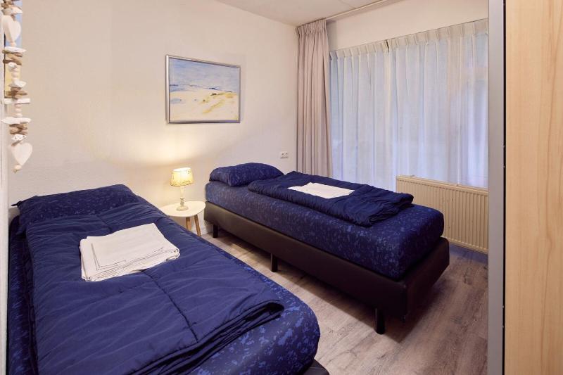 Two-Bedroom Deluxe Apartment image 4