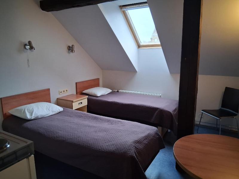 Budget Twin Room image 1