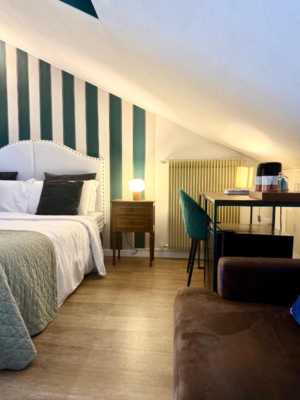 Suite with Terrace image 3