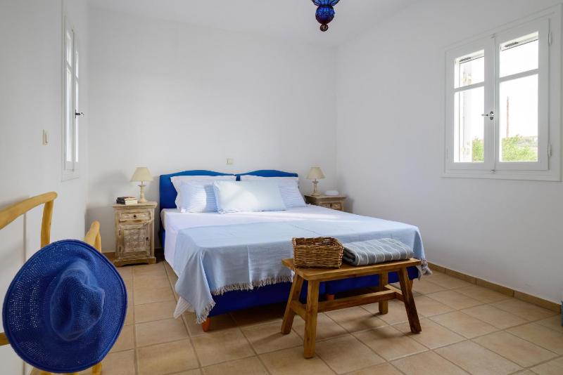 Soho Villa in Paros - image 34