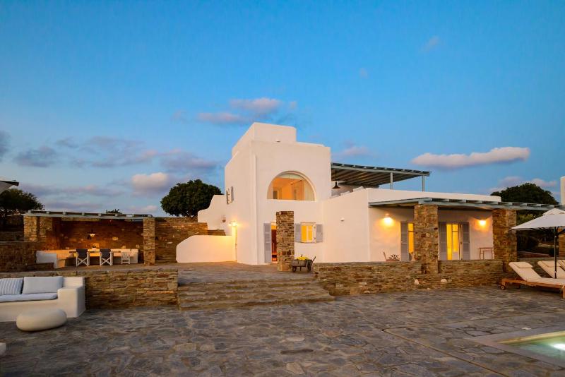 Soho Villa in Paros - image 36