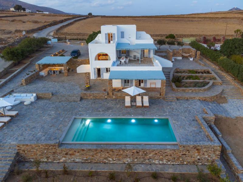 Soho Villa in Paros - image 48