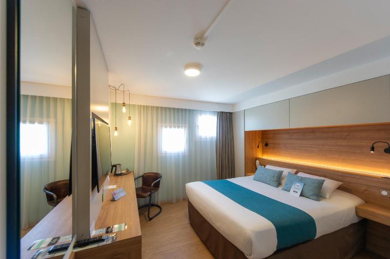 Double Room image 1