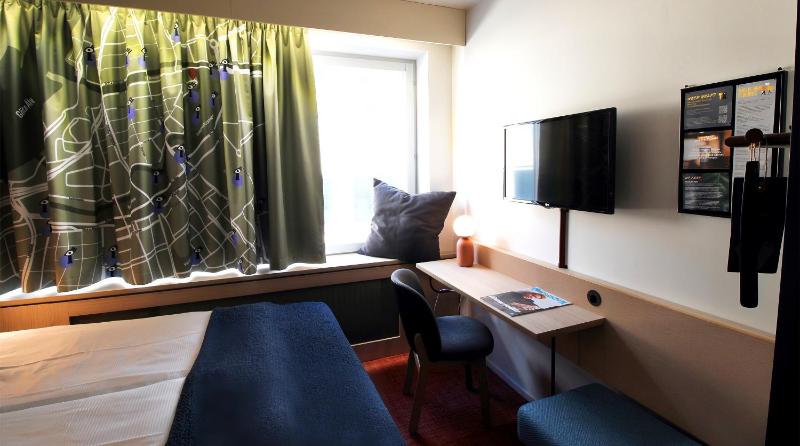 Standard Double Room image 2