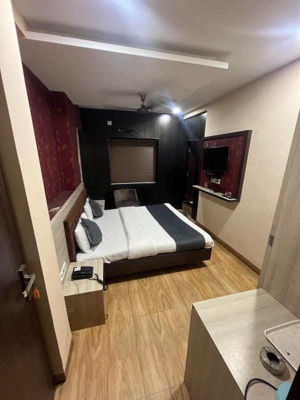 Prashant Hotel - image 6