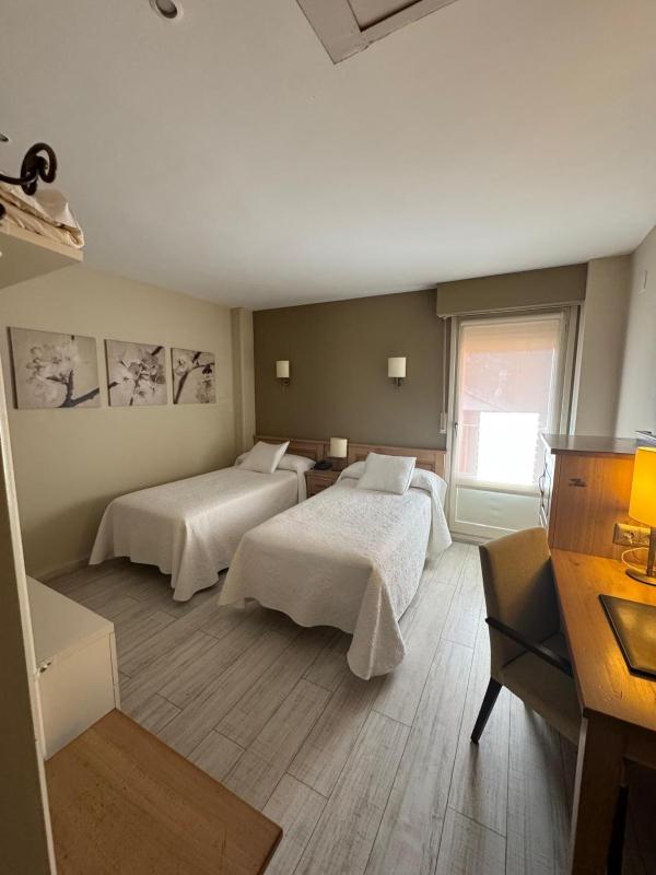 Deluxe Double Room with Balcony image 1