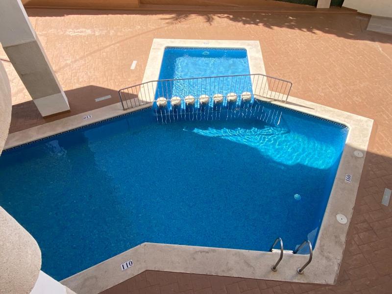 Two-Bedroom Apartment (4-6 Adults) image 1