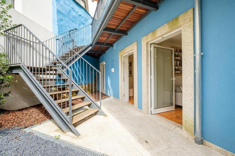 Luxury Style 7 with AC Downtown Porto near Metro - image 12
