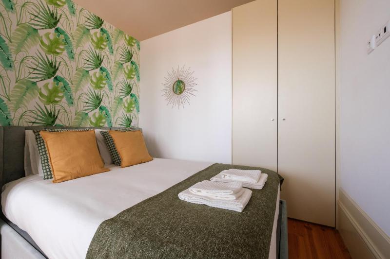 Cedofeita Sunshine Luxury Apartment Downtown Porto - image 22