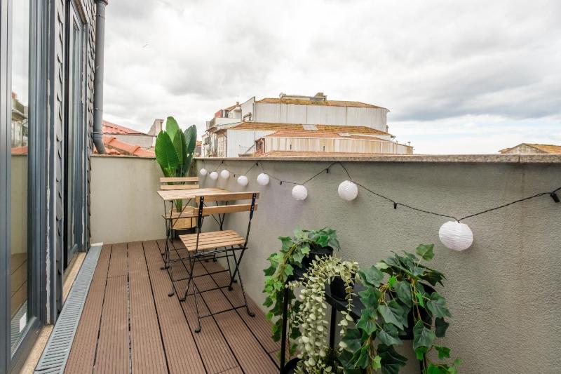Cedofeita Sunshine Luxury Apartment Downtown Porto - image 10