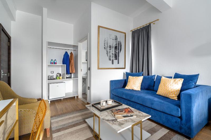 MR P. Boutique Residence - image 32