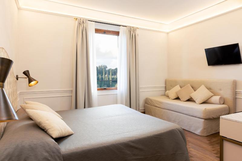 Triple Room image 4