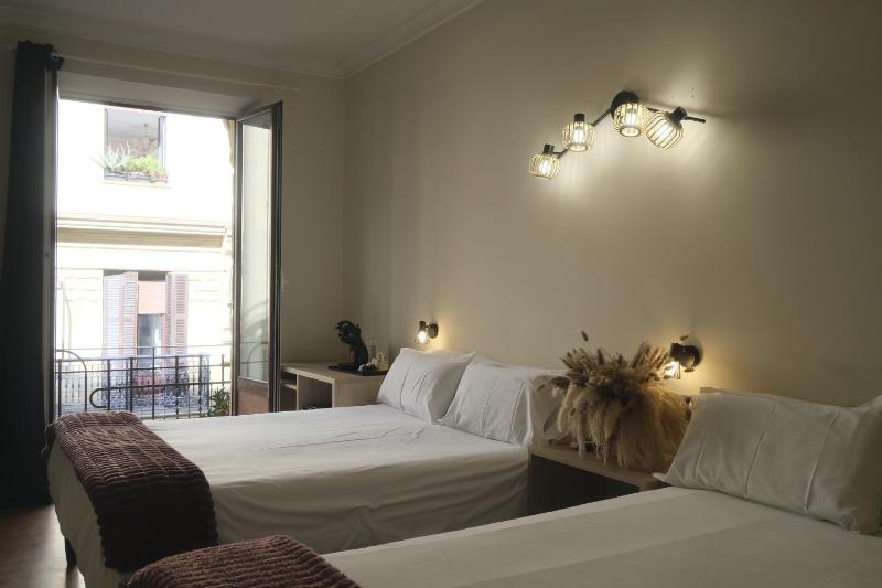 Quadruple Room image 3