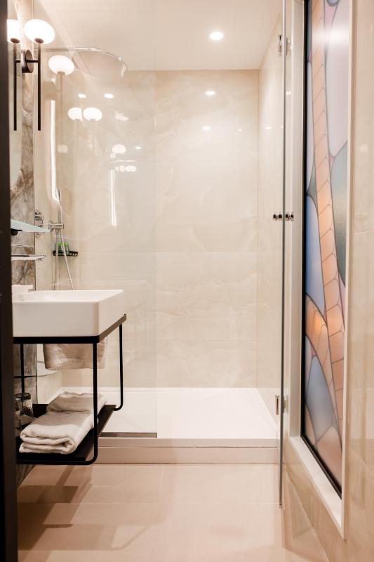 Superior Room image 4