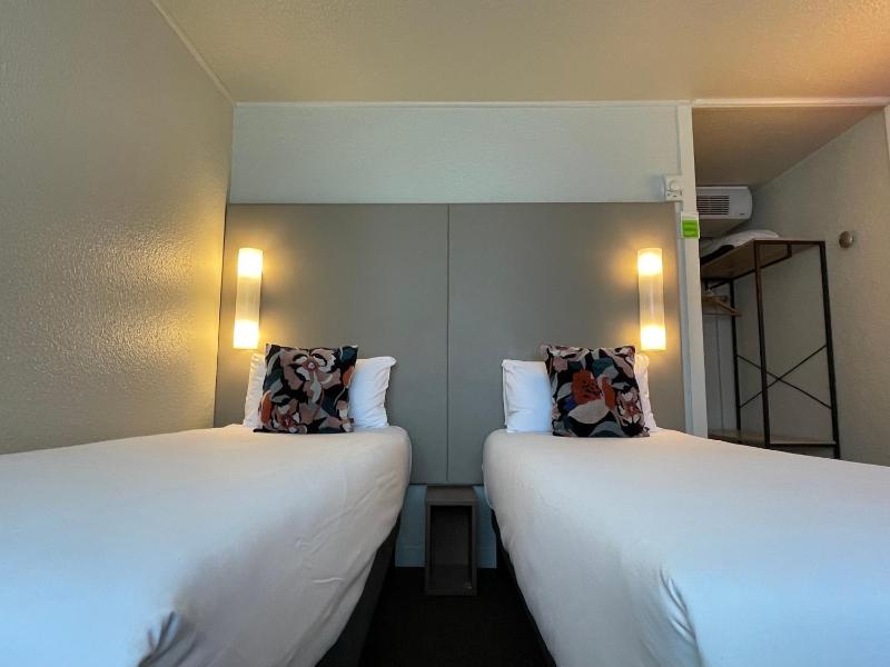 Comfort Twin Room  image 3