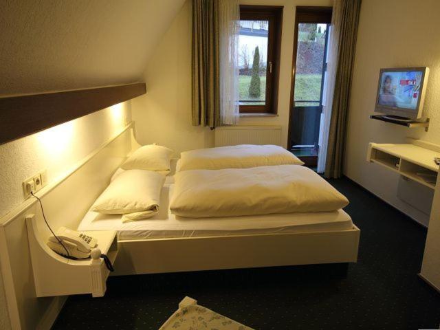 Standard Double Room image 1
