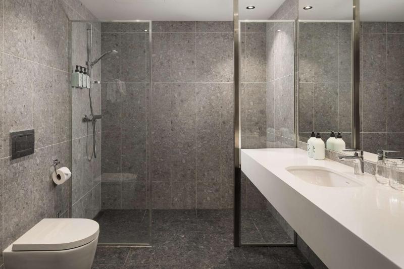 Junior Suite image 2