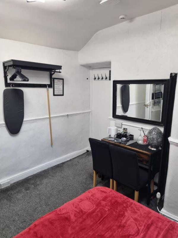 Economy Double Room image 1
