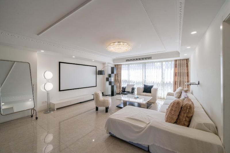 Yidu Home-Near People's Square Nanjing Road Pedestrian Street & Subway Credit Cards OK - image 7