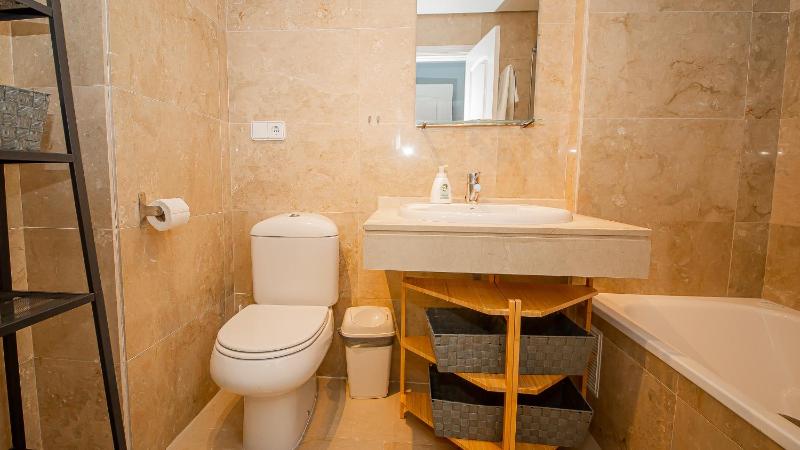 Duquesa Suites 514 - image 2
