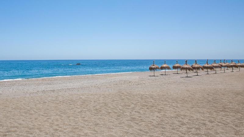 Duquesa Suites 514 - image 34