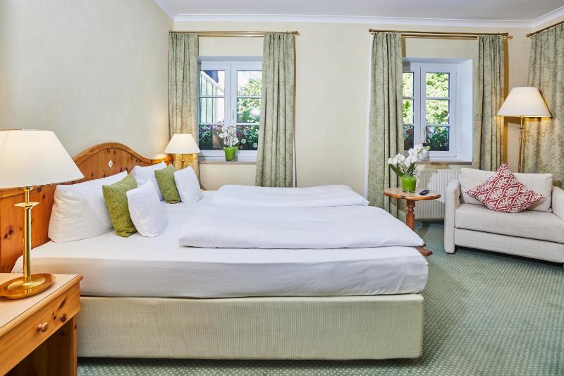 Classic Double Room - Annex image 3