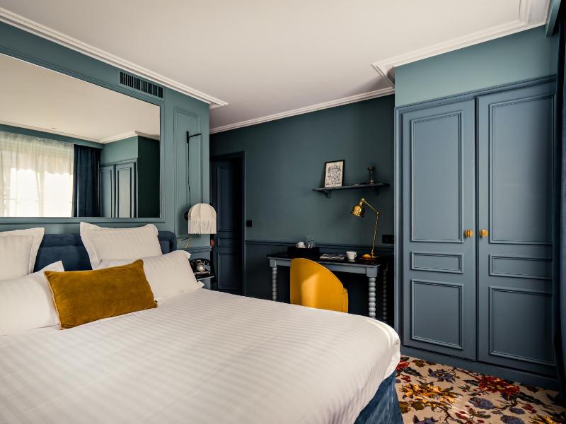 Renovated -  Superior Triple Room image 3