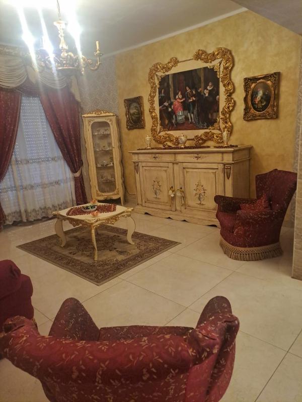 Luxury House - image 6