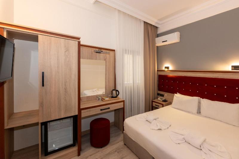 Standard Single Room image 3