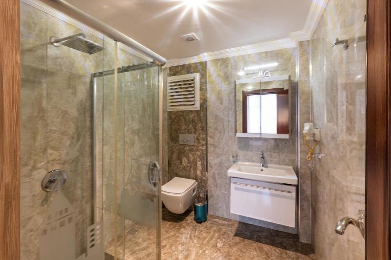 Superior Double Room image 4