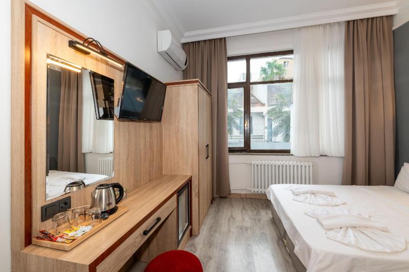 Family Room with Balcony image 3