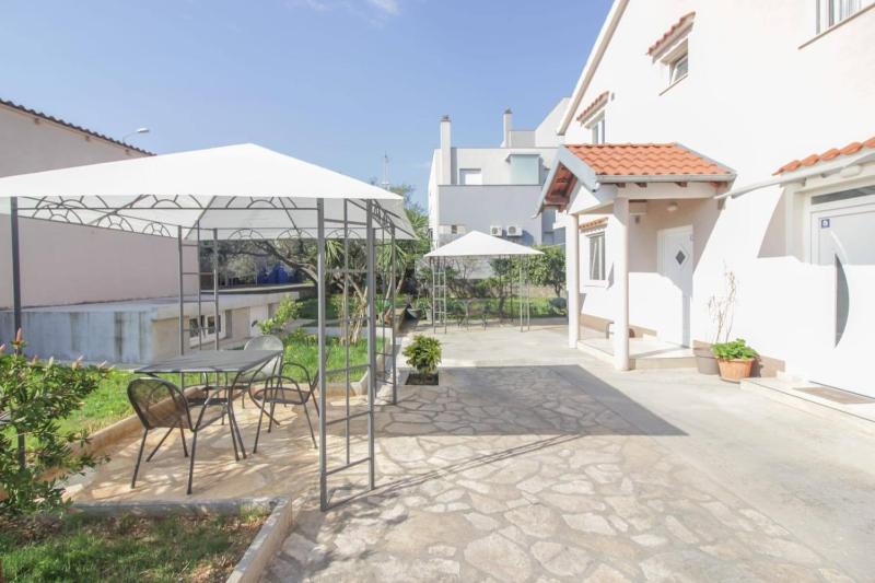 Pool house LUKA - image 25