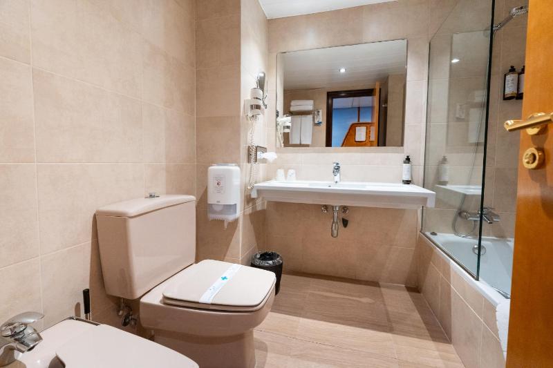 Superior Double or Twin Room image 2