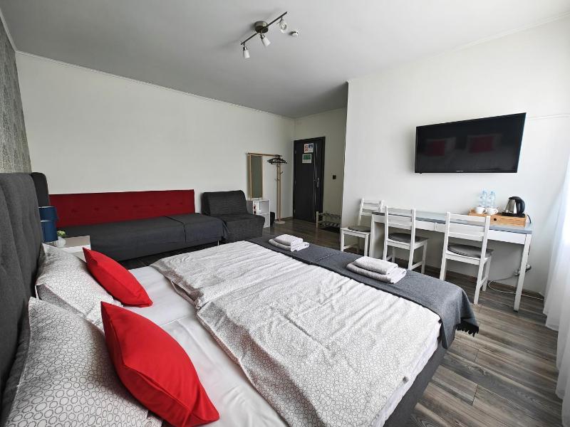 Quadruple Room with Bathroom image 4