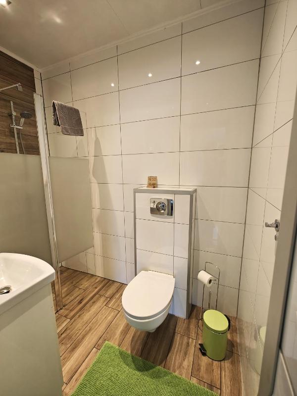 Quadruple Room with Bathroom image 2